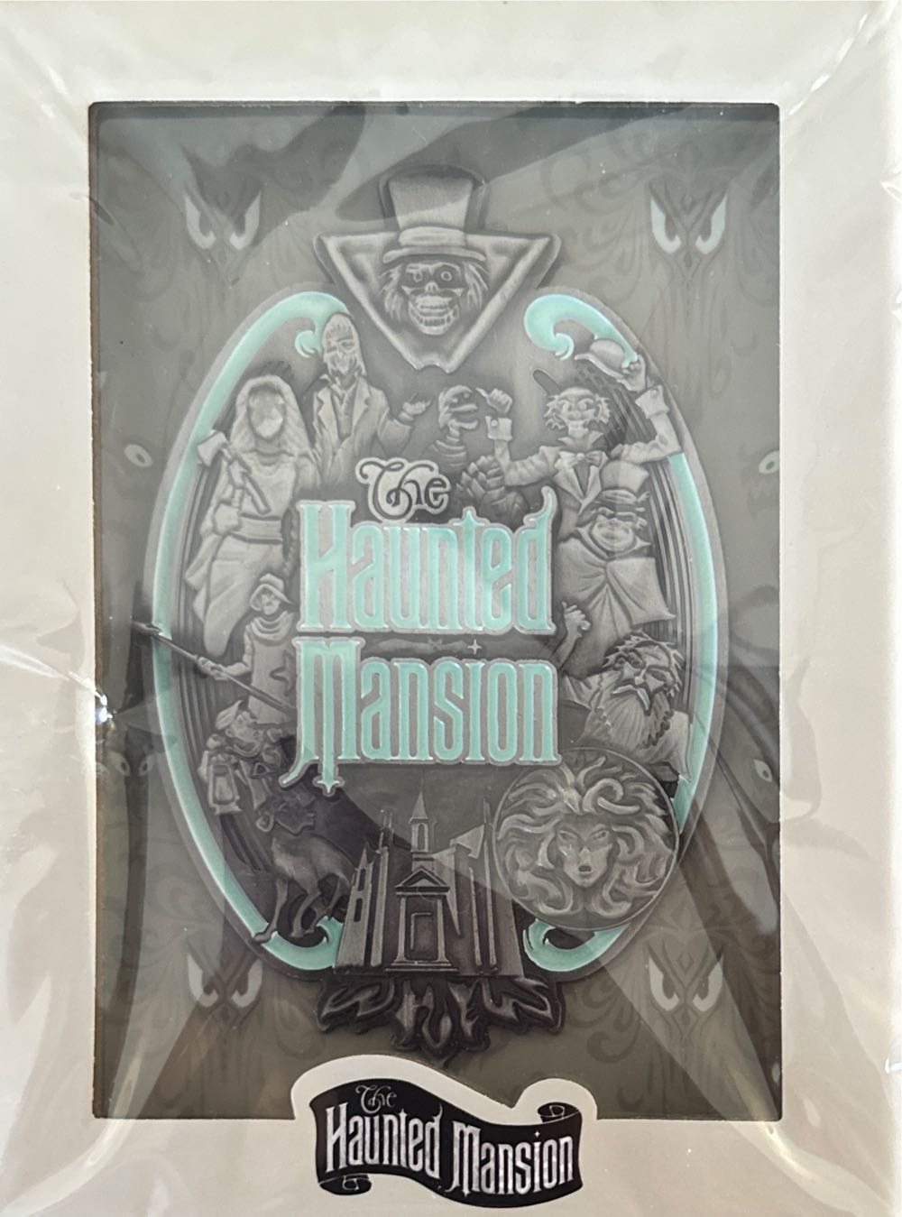 Disney Store Haunted Mansion Jumbo  pin collectible [Barcode 466042893046] - Main Image 2