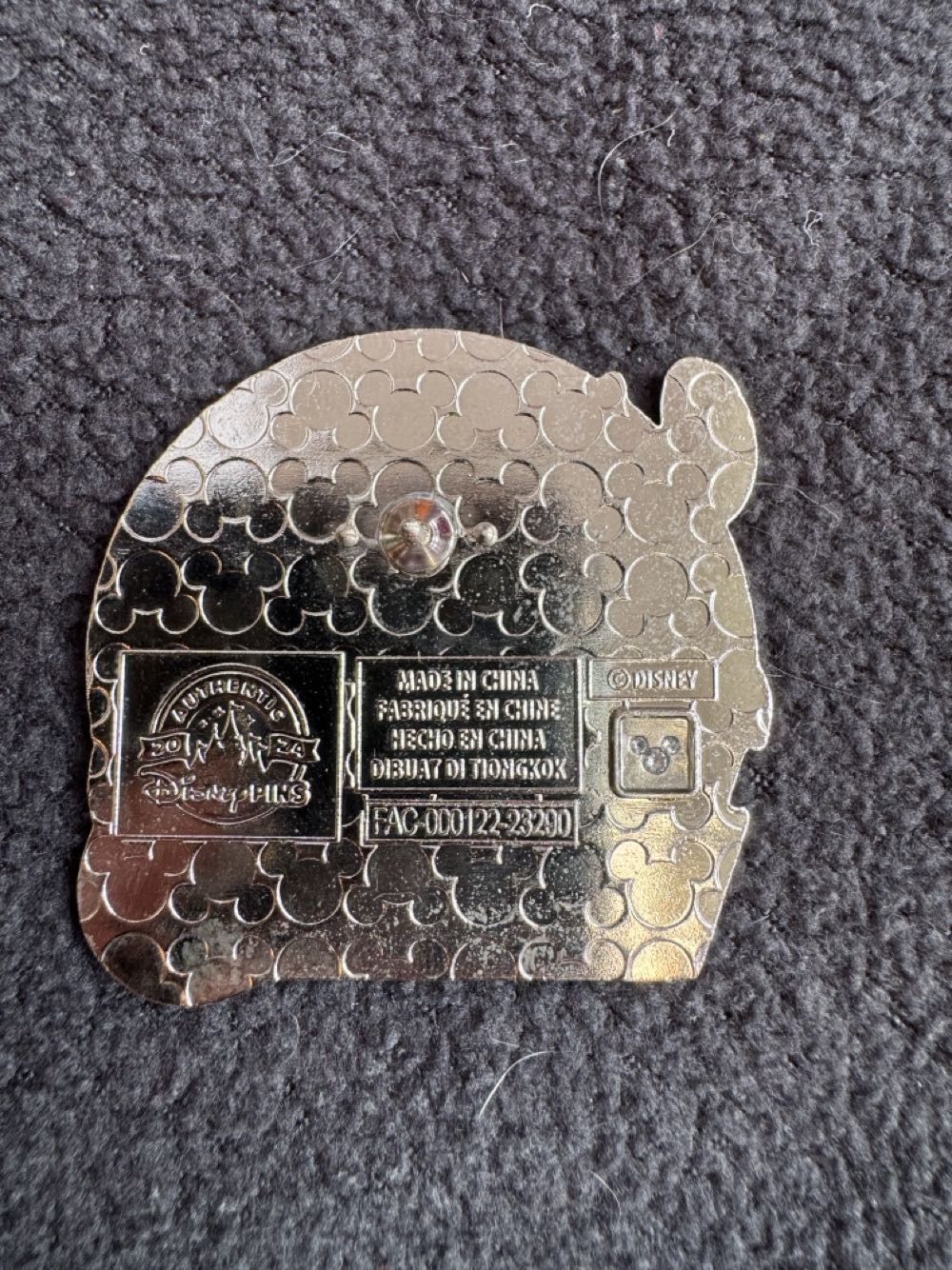 Big Hero 6 Blind Mystery Set - Mochi & Baymax  pin collectible [Barcode 400975668807] - Main Image 4