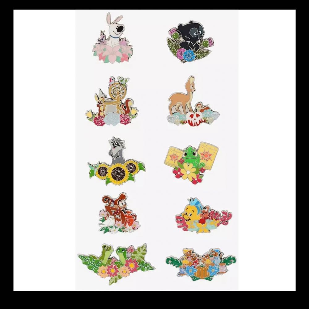 Mulan-Little Brother  pin collectible - Main Image 2