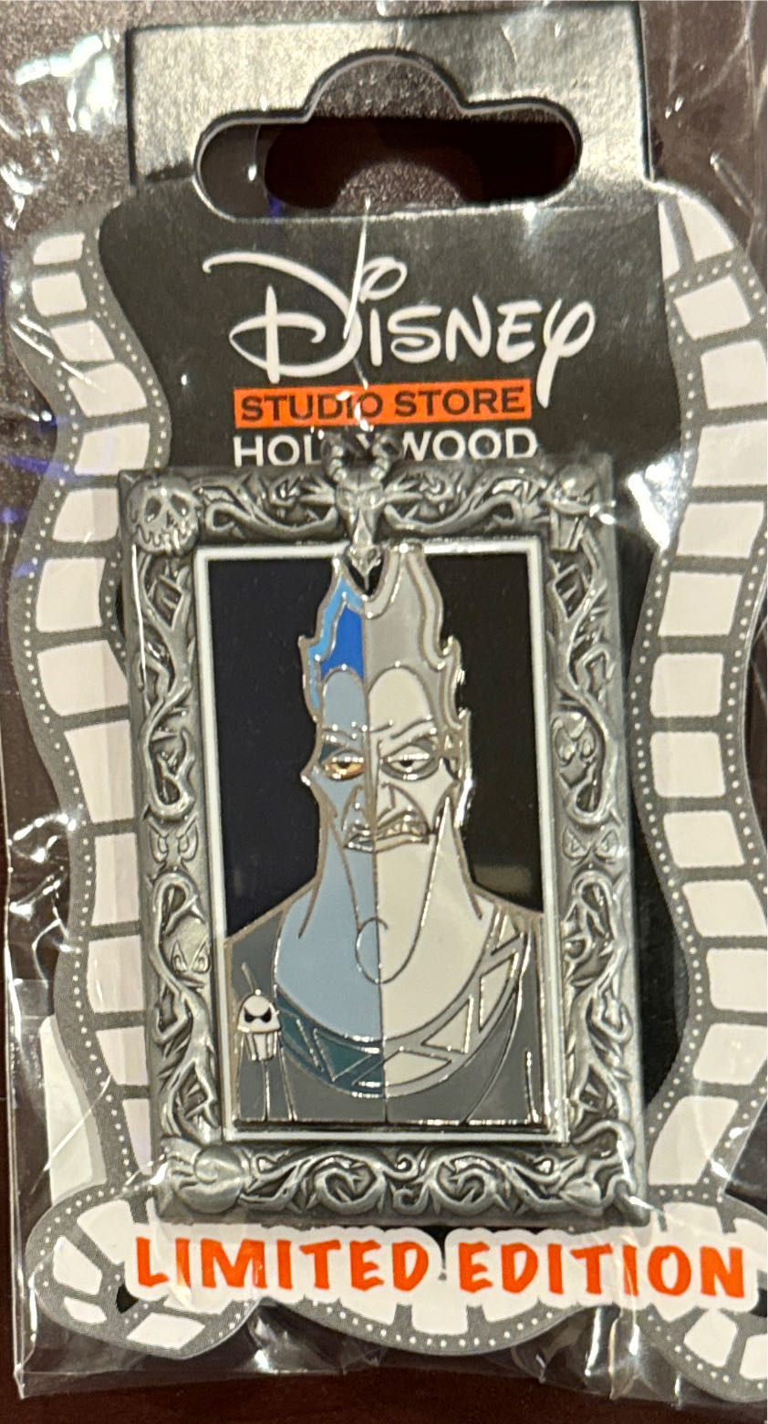 Wonder Woman Flight of Courage Magic Mountain