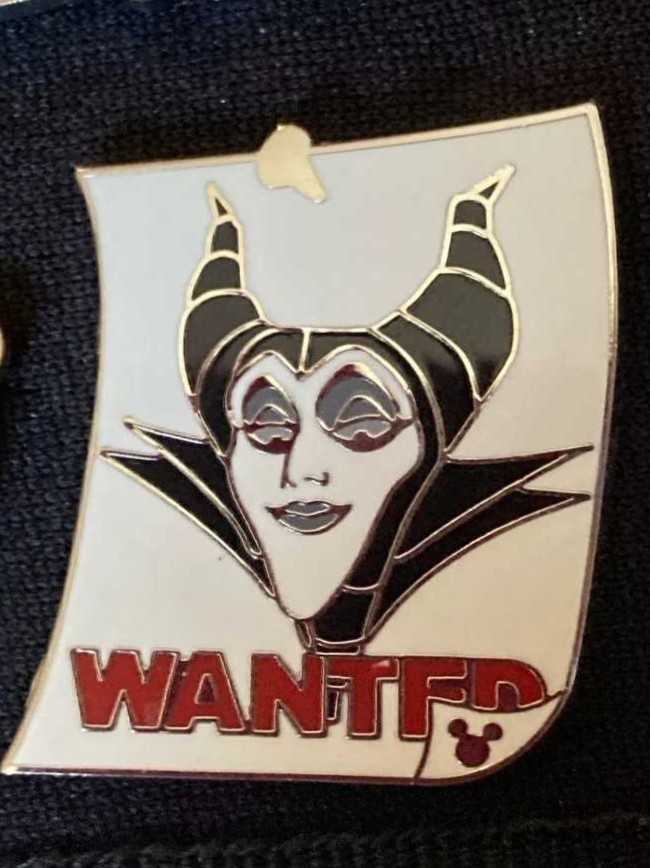 101 Dalmatians-Family-Dog Pile