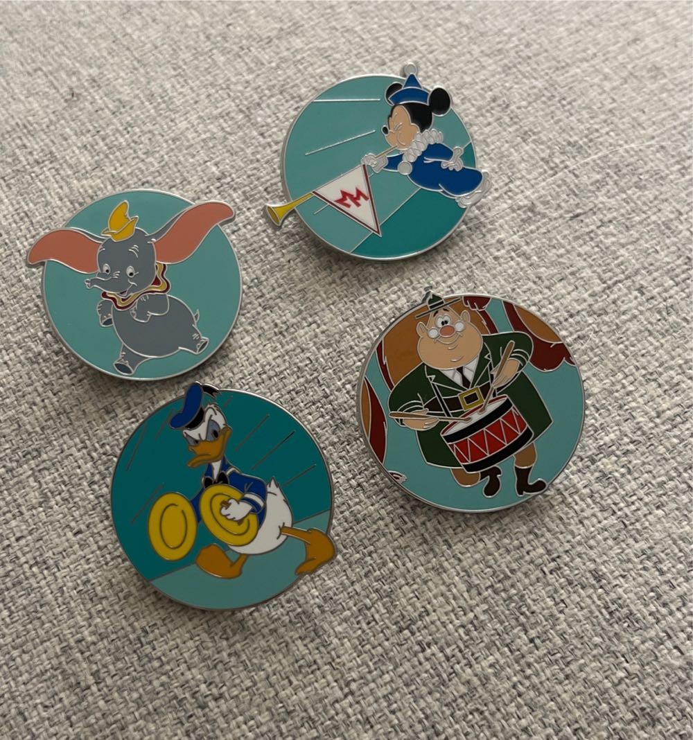 Mickey Mouse Club  pin collectible [Barcode 400977620995] - Main Image 3