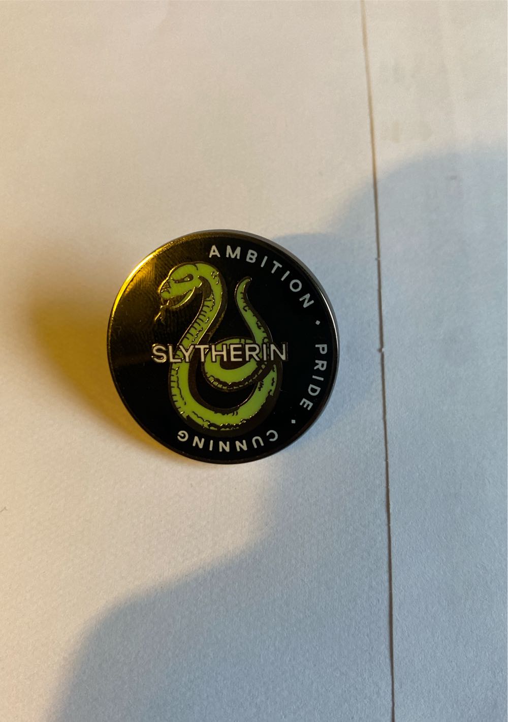 Slytherin Pride - Wizarding World pin collectible [Barcode 5060560792567] - Main Image 2