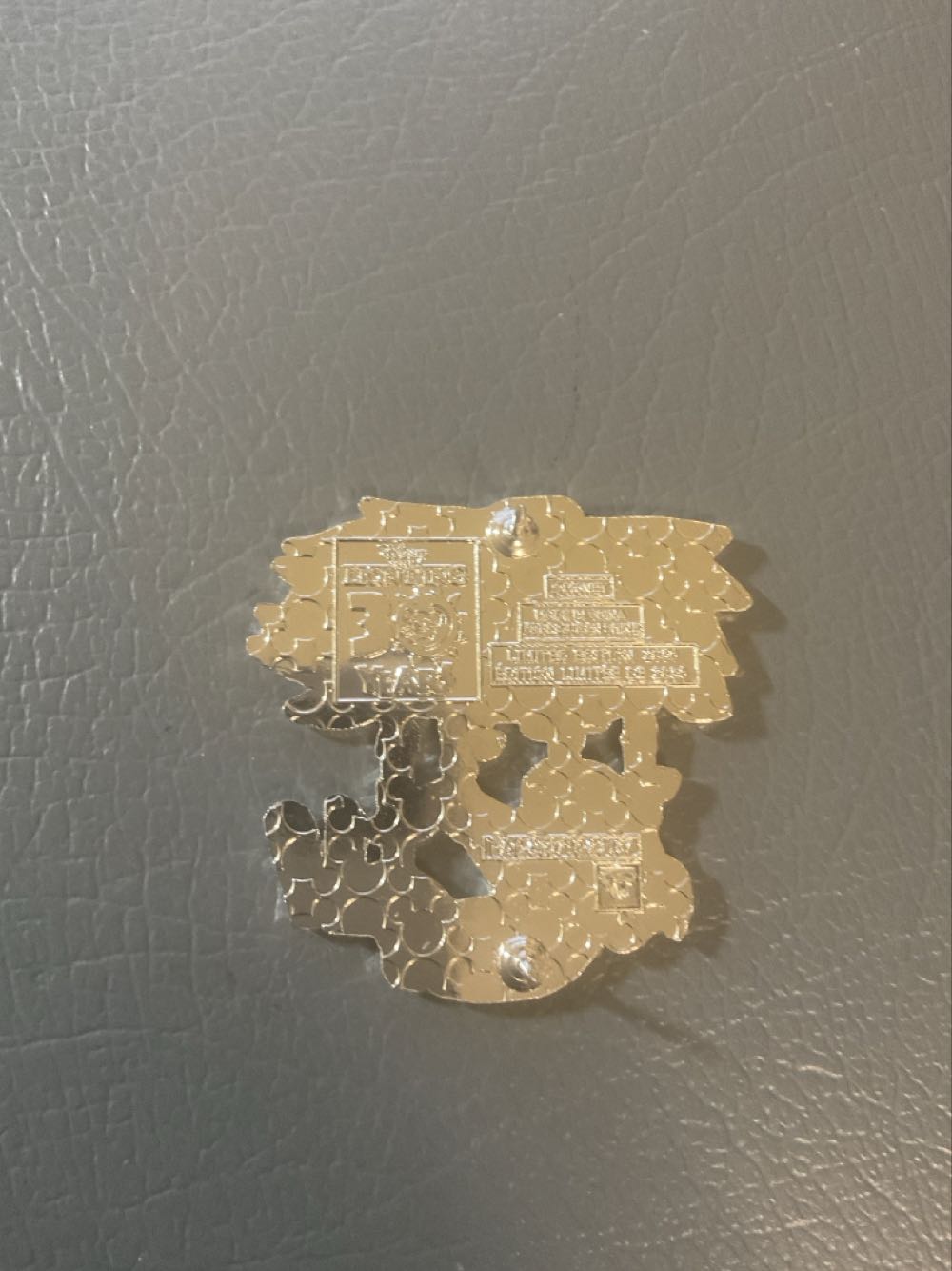 Lion King - 30th Anniversary - Ltd Efition - 2850  pin collectible - Main Image 2