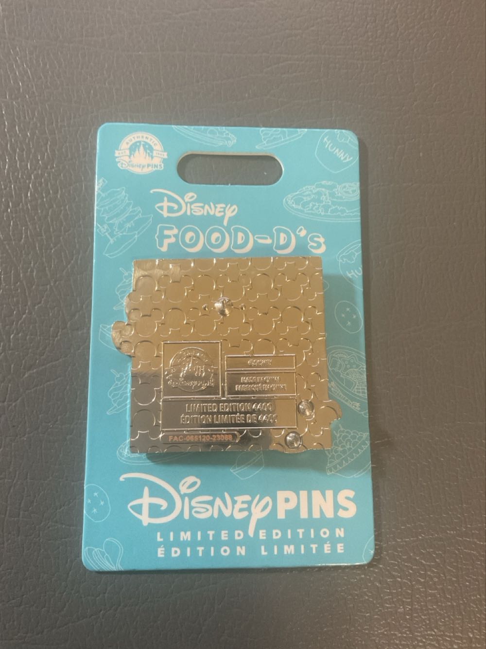 Food D’s - Percy - Ltd Edition 4400  pin collectible - Main Image 2