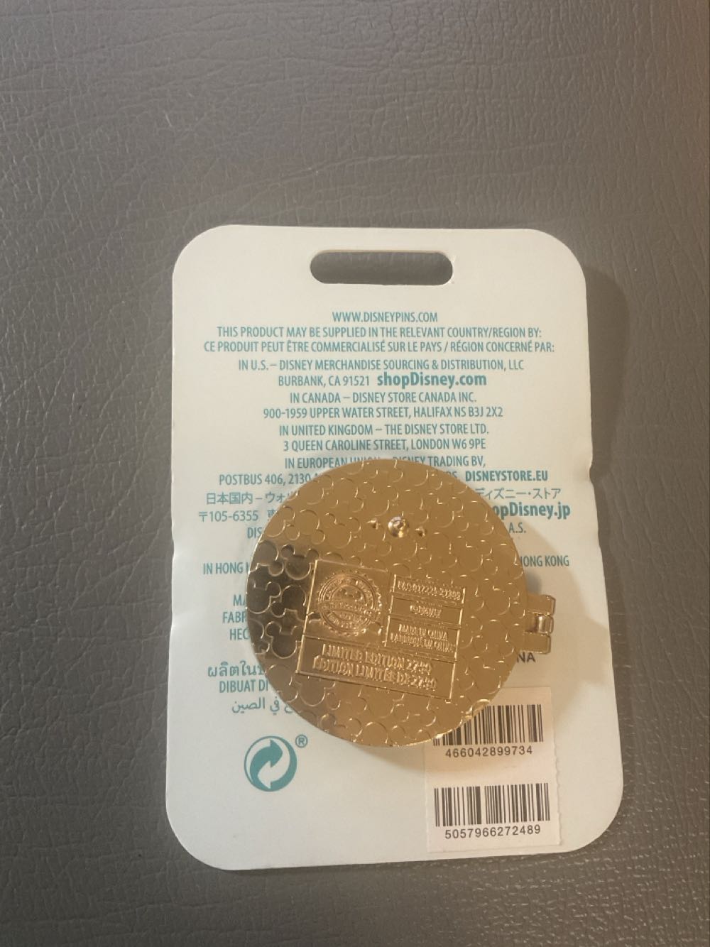 Characters On Parade - Mickey Mouse - Ltd Edition 2500  pin collectible - Main Image 3