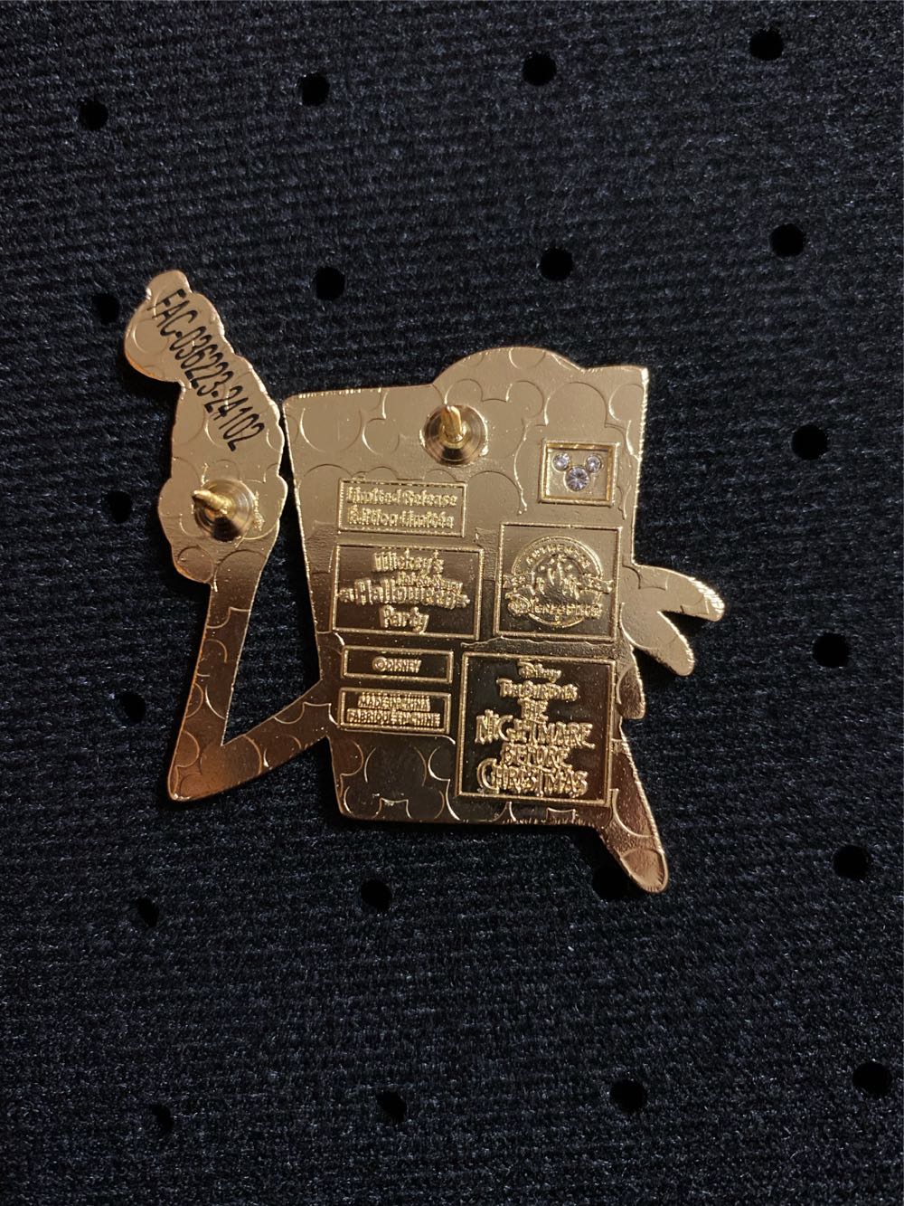 Jack Skellington. Mickey’s Not So Scary Holloween Mystrey Pin  pin collectible - Main Image 2