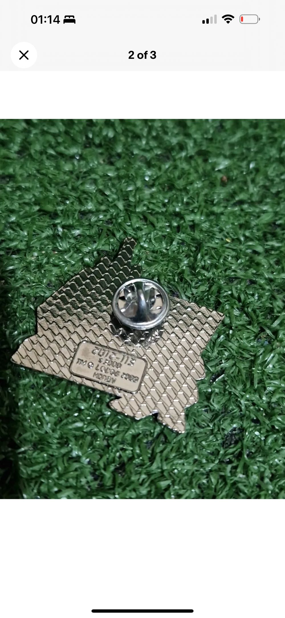 LANDMARKS: Buckingham Palace  pin collectible [Barcode 5055567300747] - Main Image 2