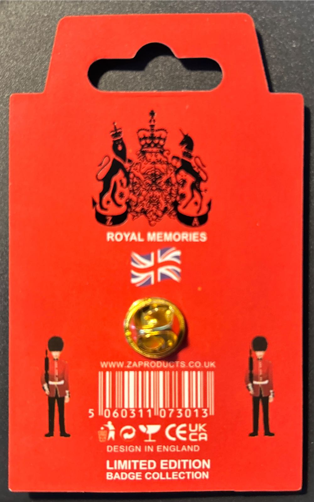 Royal Memories Double Deck Bus - Lapel Pin pin collectible [Barcode 5060311073013] - Main Image 2