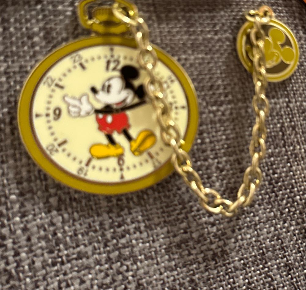 Loot Crate Exclusive Magical Creatures Kelpie Collectors Pin 2019