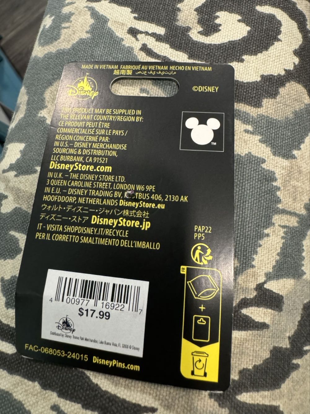 Disney Cruise Line DCL, Halloween On The High Seas, Captain Mickey  pin collectible [Barcode 400977169227] - Main Image 3