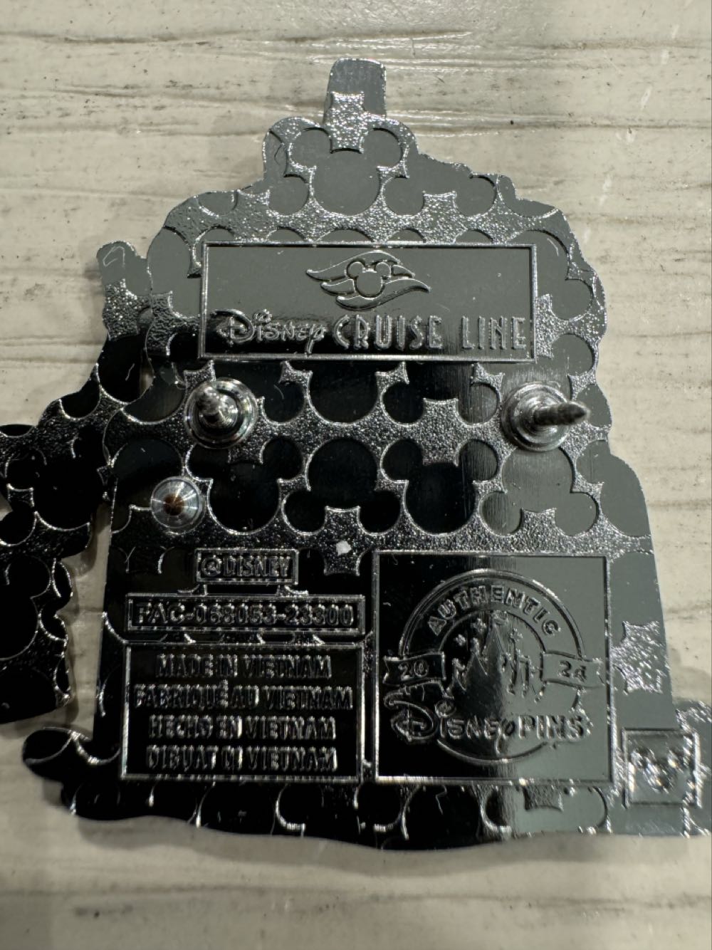 Disney Cruise Line DCL, The Magic With Goofy, Stern Art  pin collectible [Barcode 400974569259] - Main Image 3