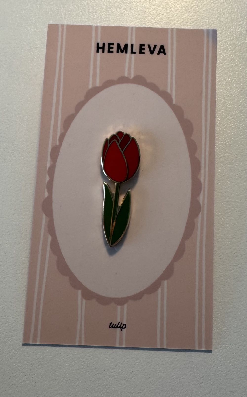 Tulip  pin collectible - Main Image 2
