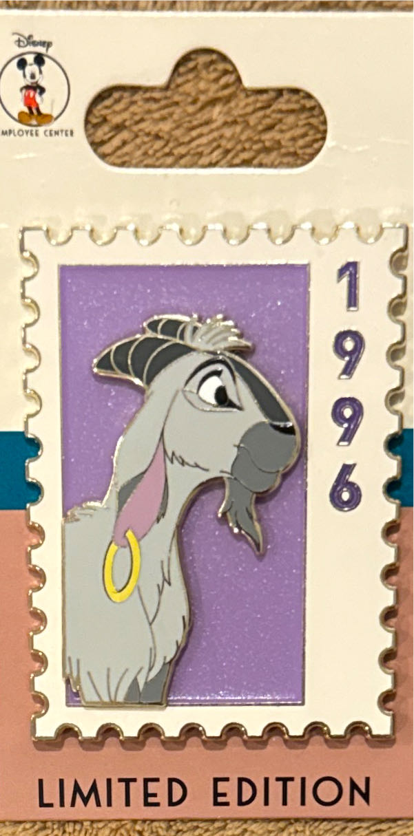 Christmas Santa Mickey And Reindeer Pluto Holiday Edition Pin