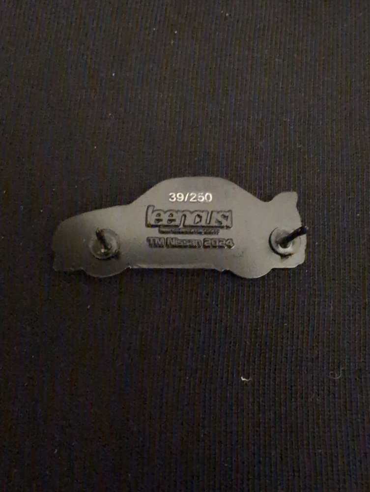 Leen Customs JCCS Nissan Skyline GT-R R32  pin collectible - Main Image 3
