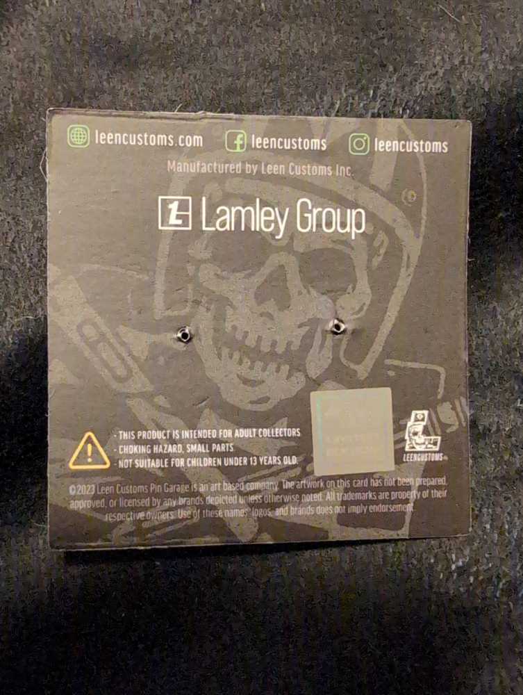 Leen Customs Lamely Dodge Challenger  pin collectible - Main Image 3