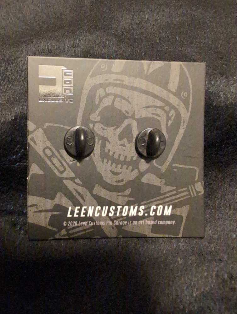Leen Customs Toyota Pickup   pin collectible - Main Image 2