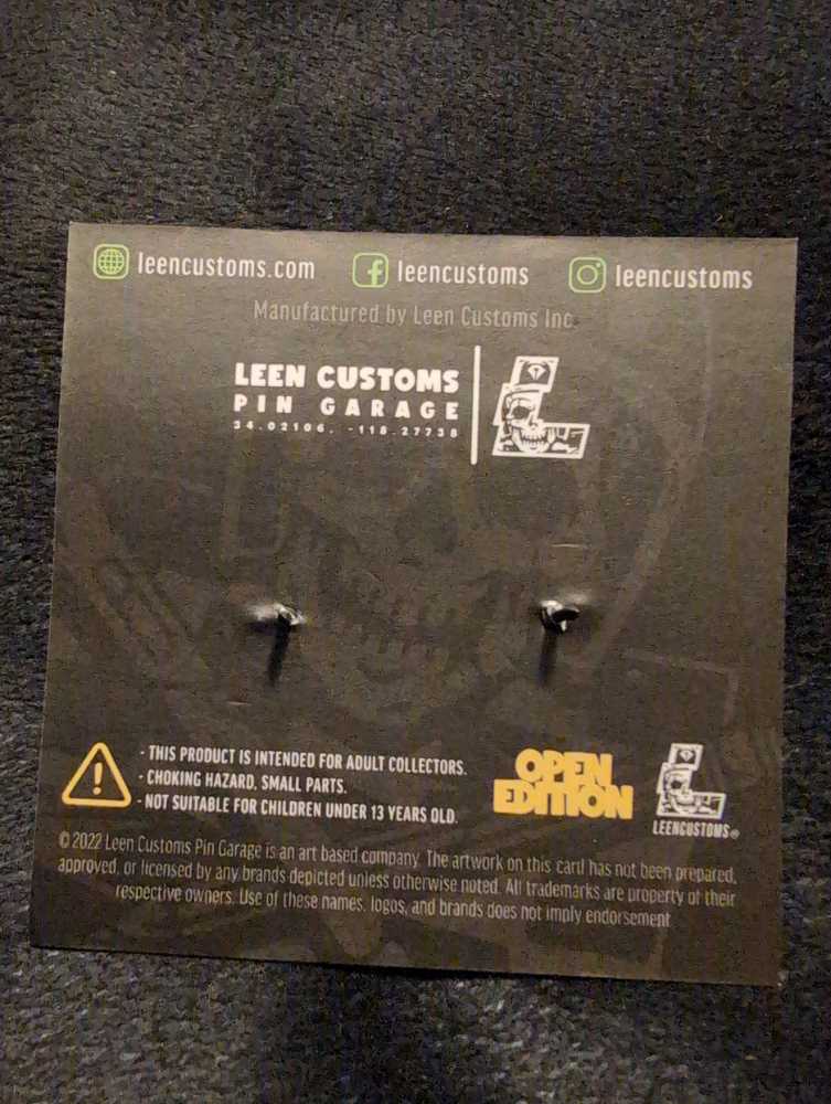 Leen Customs Nissan GT-R R34  pin collectible - Main Image 2