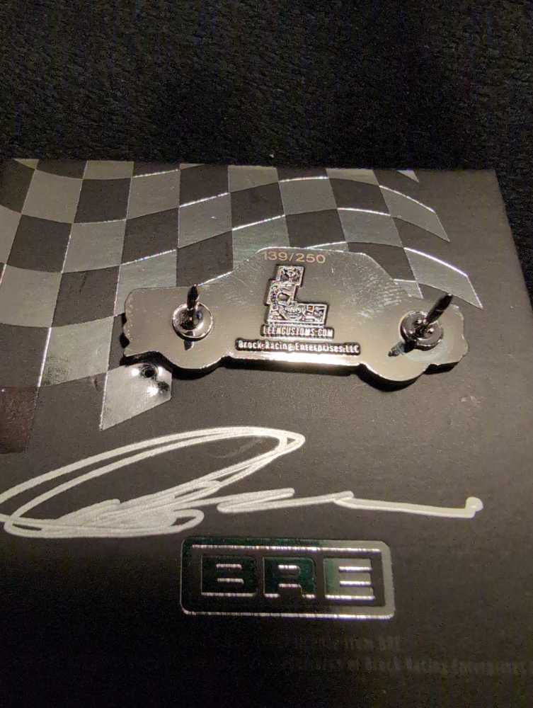 Leen Customs BRE Datsun 510  pin collectible - Main Image 3