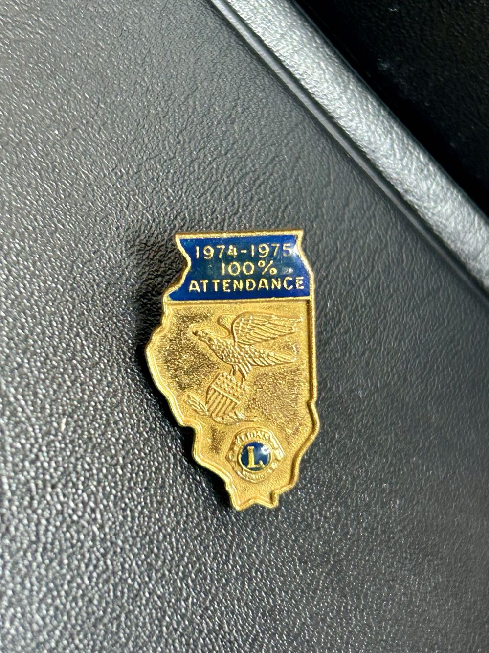 Disney Parks Princess Birthday Birthstone Pin Mary Poppins April