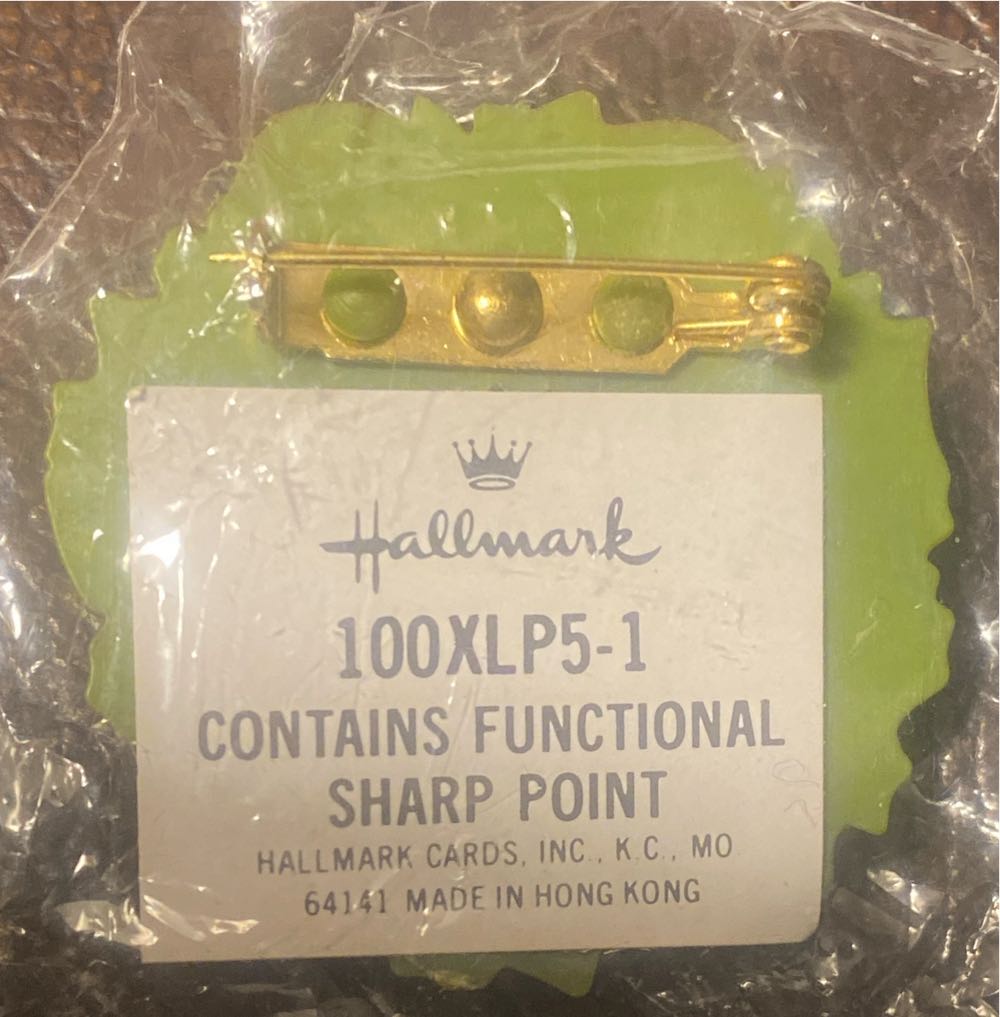 Hallmark Christmas Wreath - Collectible Lapel Pin pin collectible - Main Image 2