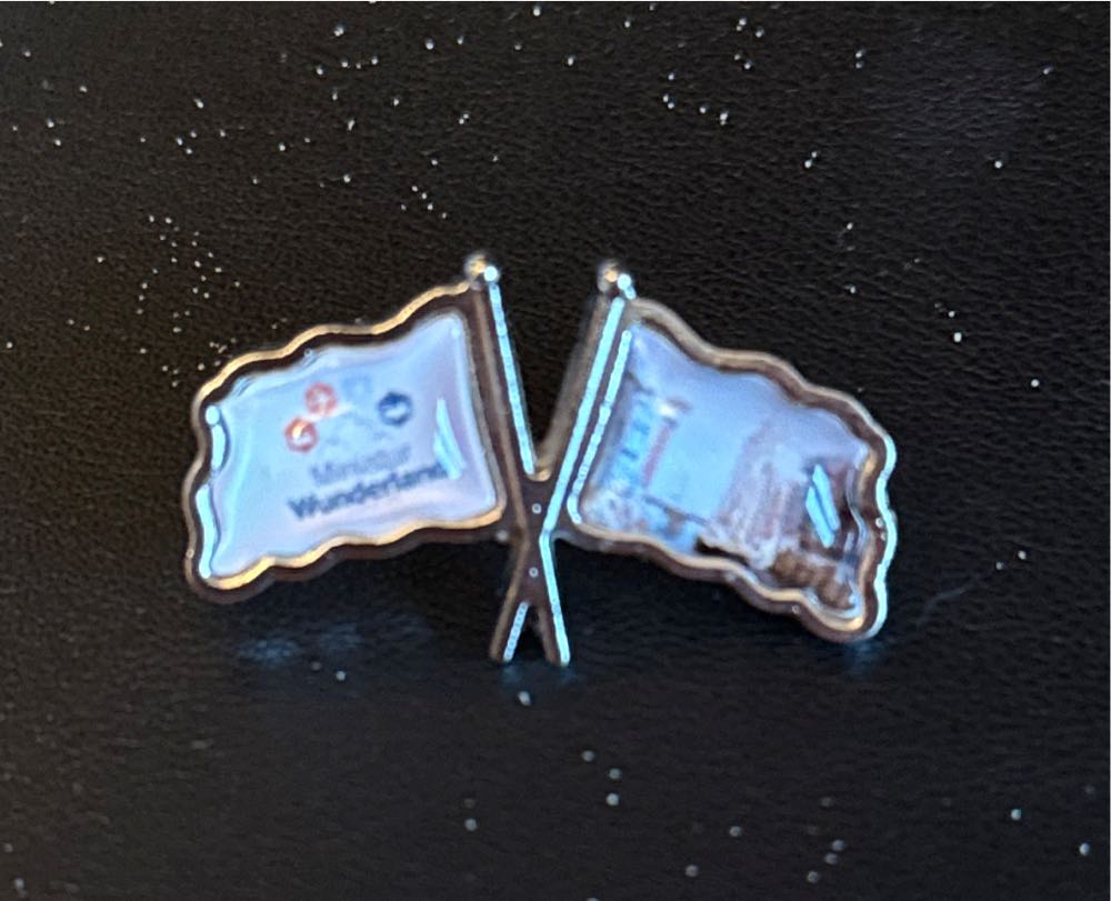 Miniatur Wunderland - Souvenir Pin - Flags - Lapel pin collectible [Barcode 4260384288845] - Main Image 2