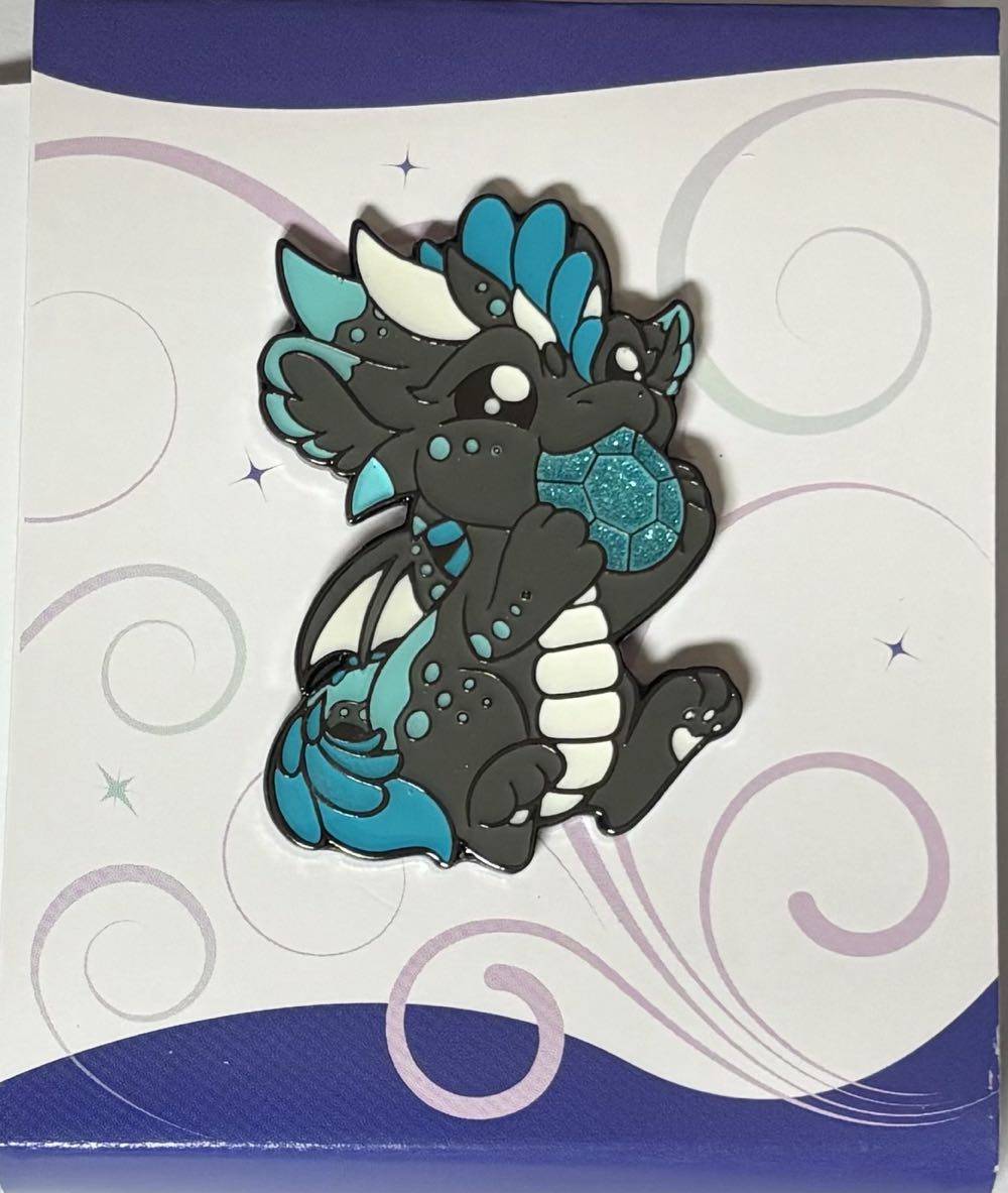 Mickey And Minnie Kissing 