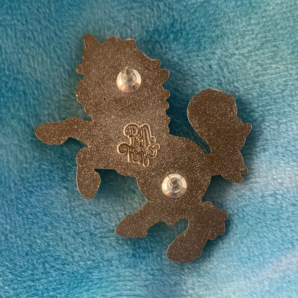 Heraldic Unicorn - Hard Enamel, Gold Plating pin collectible - Main Image 2