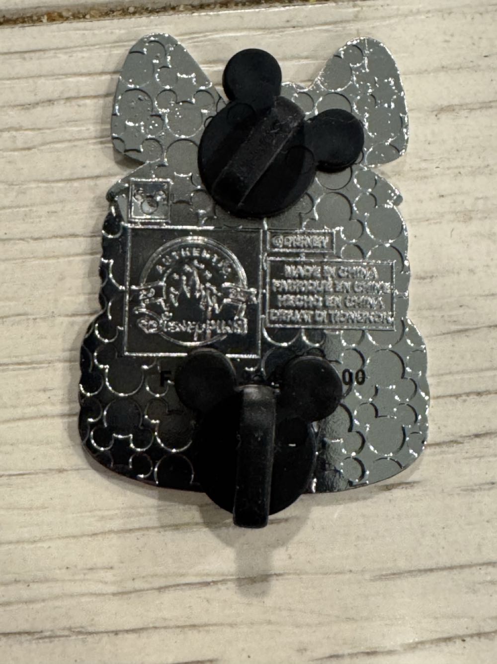 Macaroon, Cinderella  pin collectible - Main Image 2