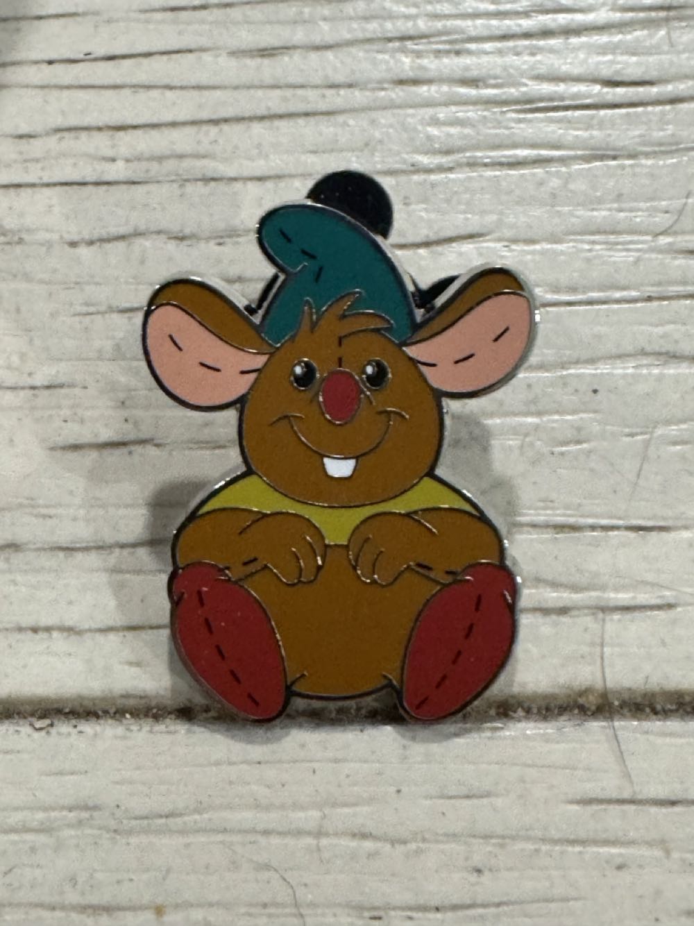 Rare Spiderman Enamel Pin By Tom Whalen Mondo Marvel Collectable Memorabilia