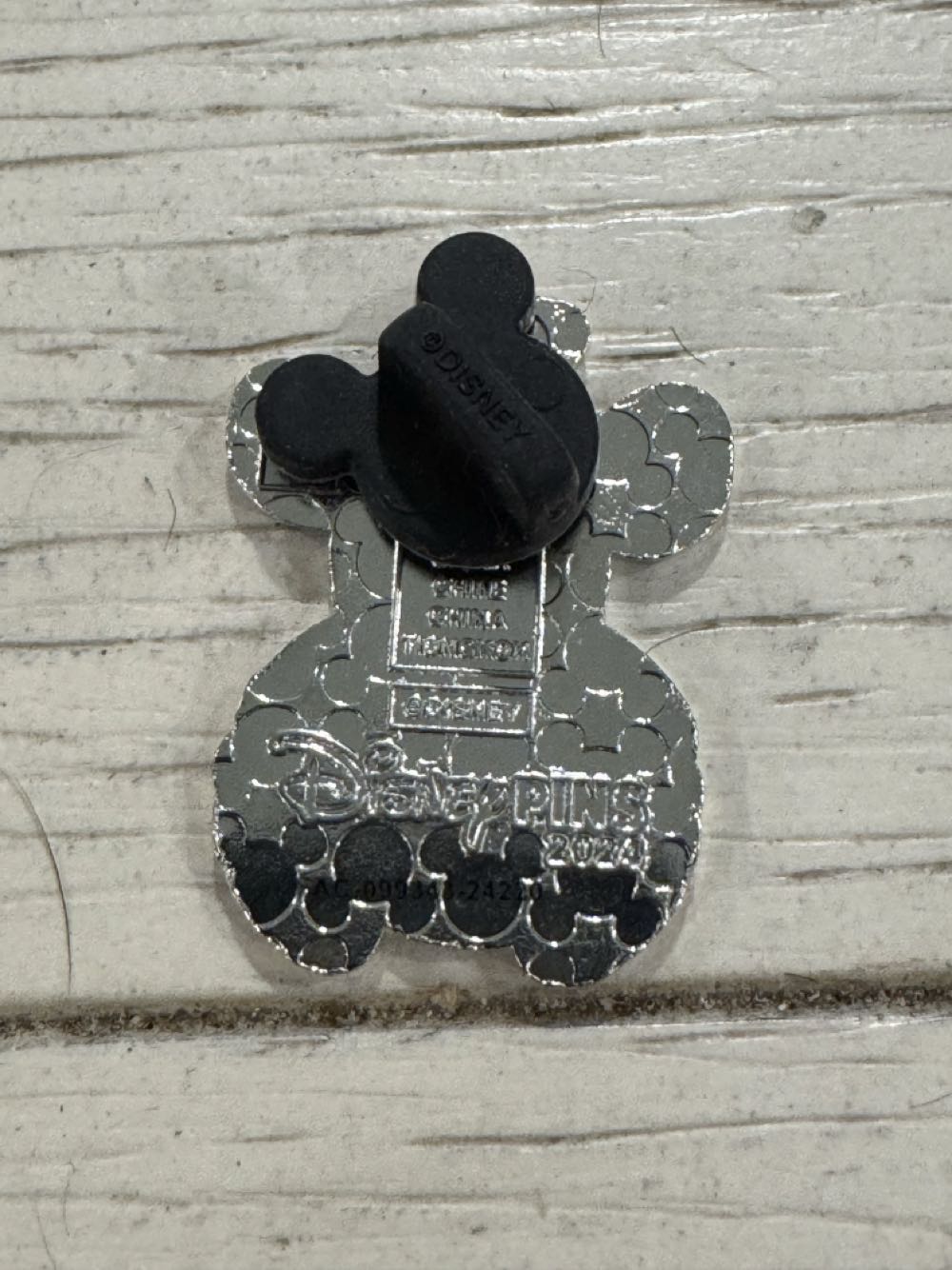 Gus Gus Sitting  pin collectible - Main Image 2