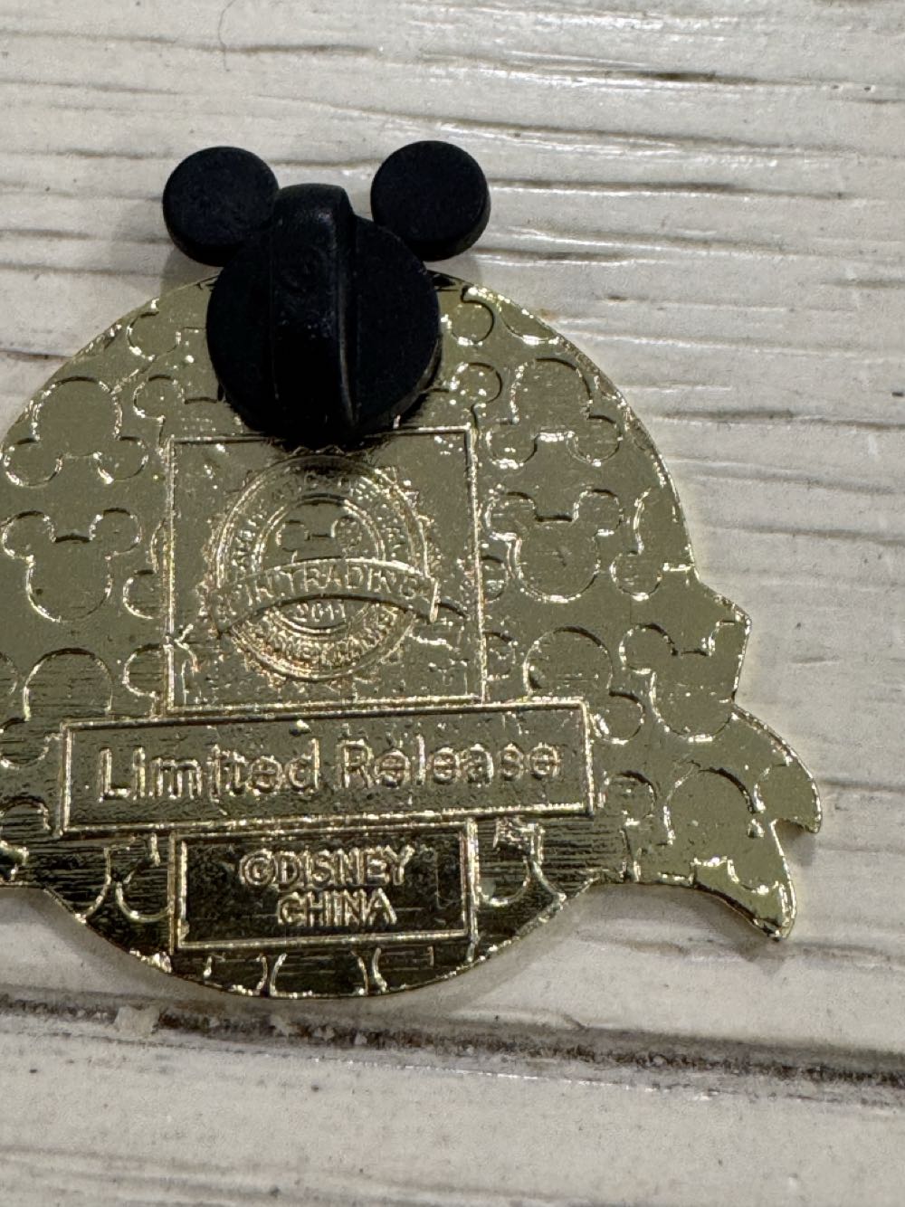 Pen, trading golden color, Dale  pin collectible - Main Image 2