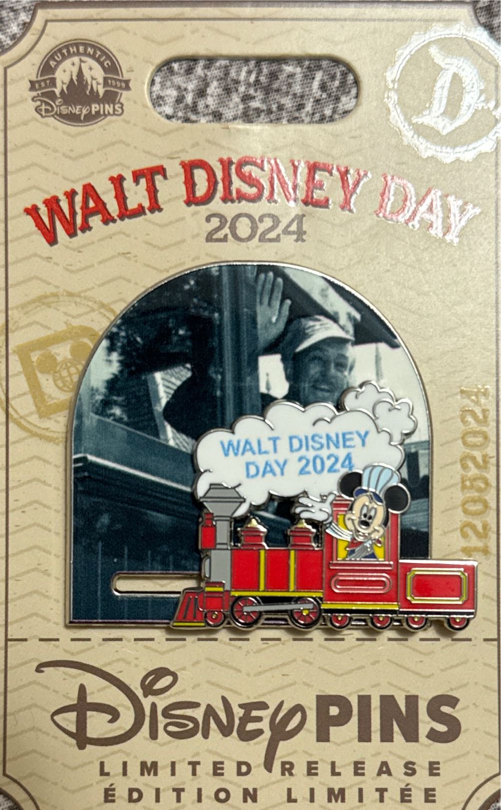 D23 Expo 2024 Aladdin And Jasmine Film Joy On The Screen Jumbo Disney Pin