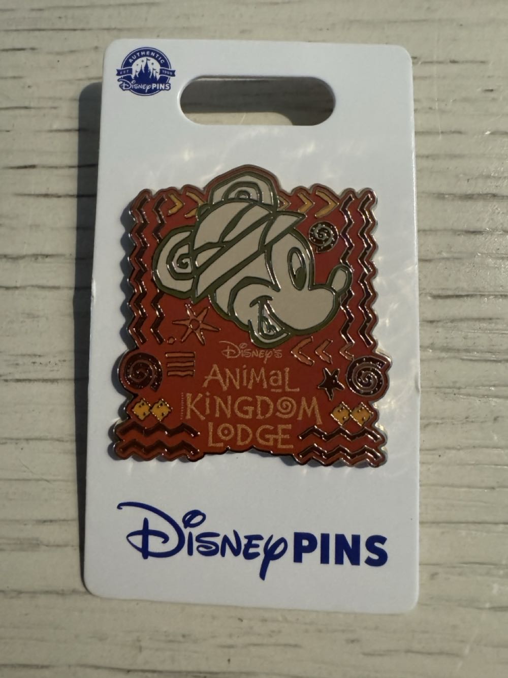 Animal Kingdom Lodge Mickey Disney Parks - Hotel pin collectible [Barcode 400977622548] - Main Image 2