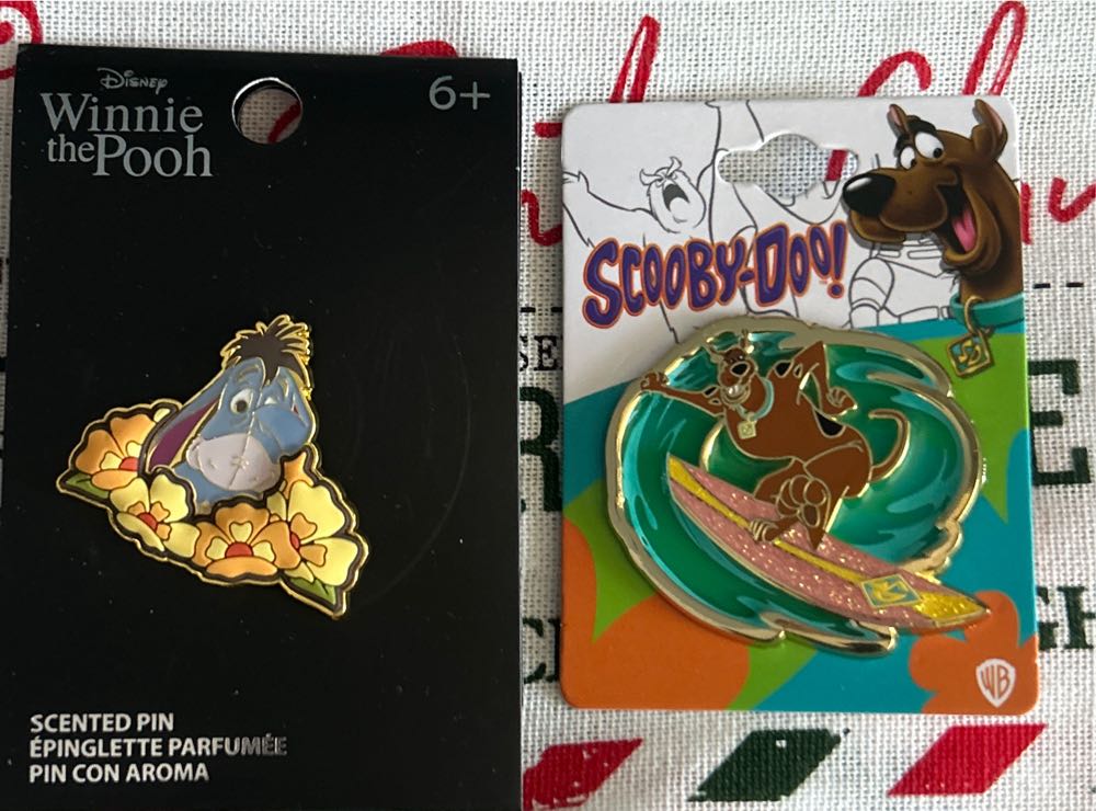 Christmas Haul  pin collectible - Main Image 2