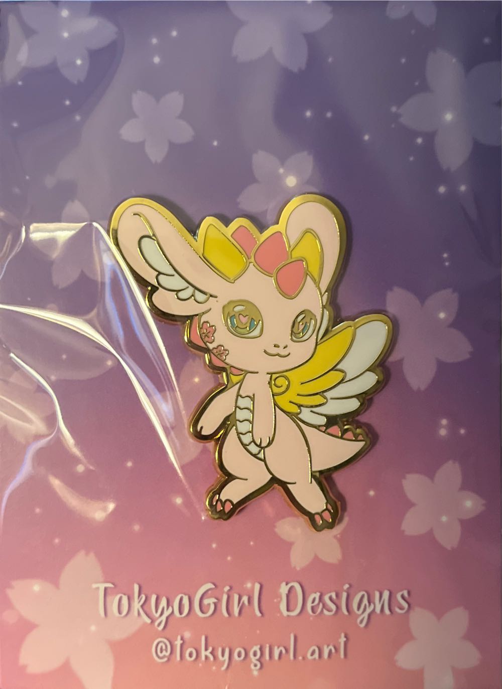 Illinois Lions Club Lapel Pin 1974-1975 100% Attendance