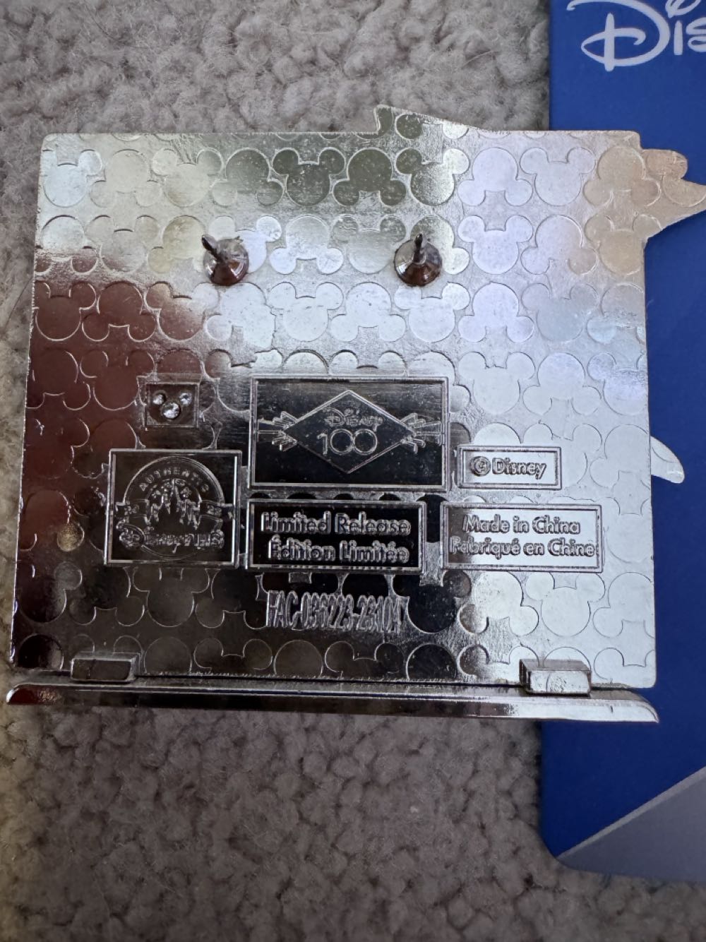 The Disney Afternoon Darkwing Duck Decades 100 Chip 3d Lr Gadget Dale - Disney 100 Years pin collectible [Barcode 400958968542] - Main Image 2