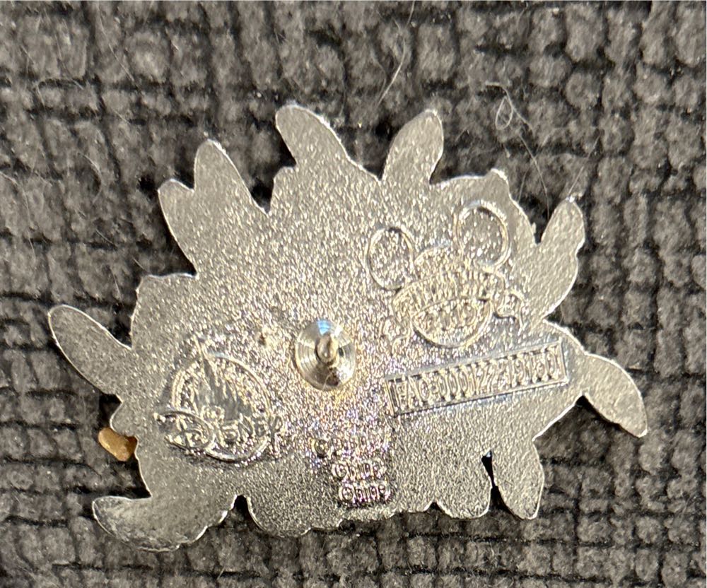 Lilo & Stitch All The Feels - Disney pin collectible [Barcode 465053479782] - Main Image 2