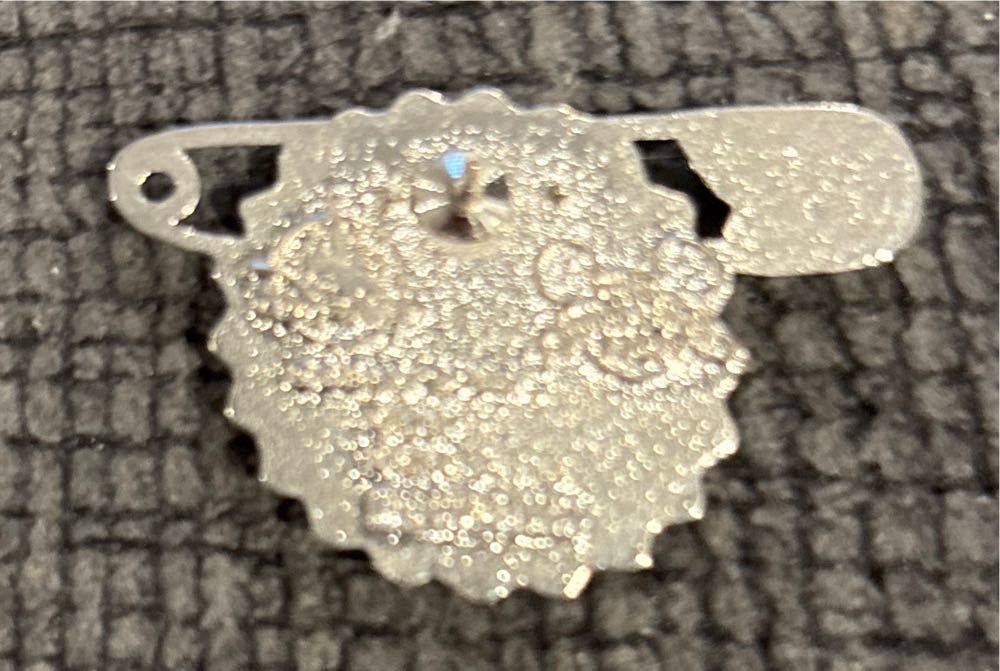 Grape Soda Bottlecap Up  pin collectible [Barcode 465053479522] - Main Image 2