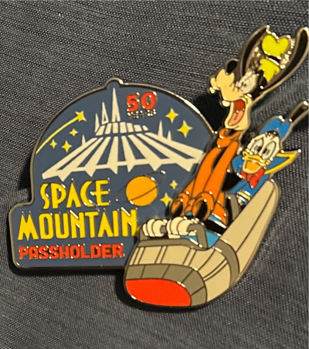 Space Mountain 50th Anniversary Goofy And Donald Passholder Exclusive Pin  pin collectible [Barcode 400987323572] - Main Image 2