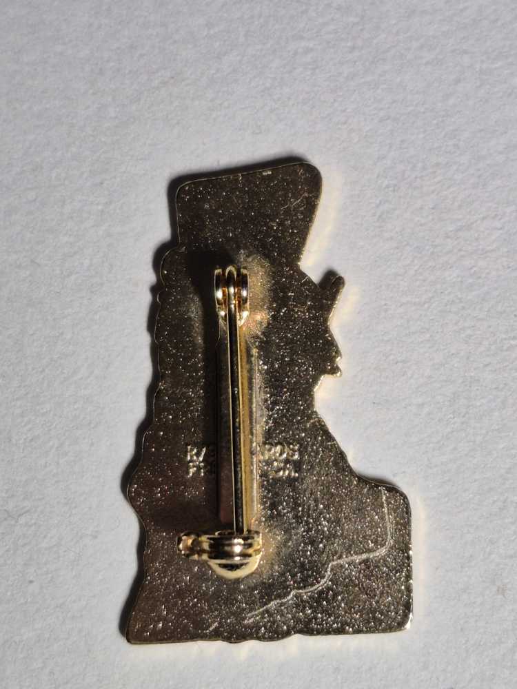 Alzafar Circus 1988 - Enamel Brooch pin collectible - Main Image 2