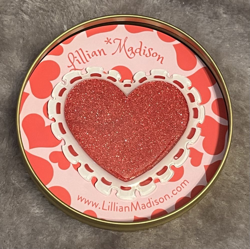 Lillian*Madison - Ruffled Heart - Brooch pin collectible - Main Image 3