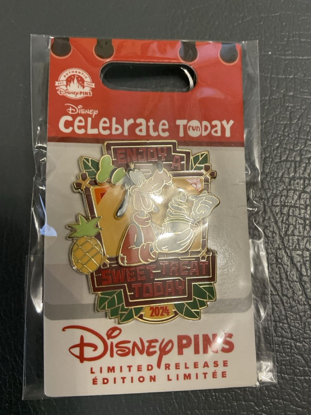 Disney Pin Nightmare Before Christmas Oogie Boogie Bath Tub Lock Shock Barrel