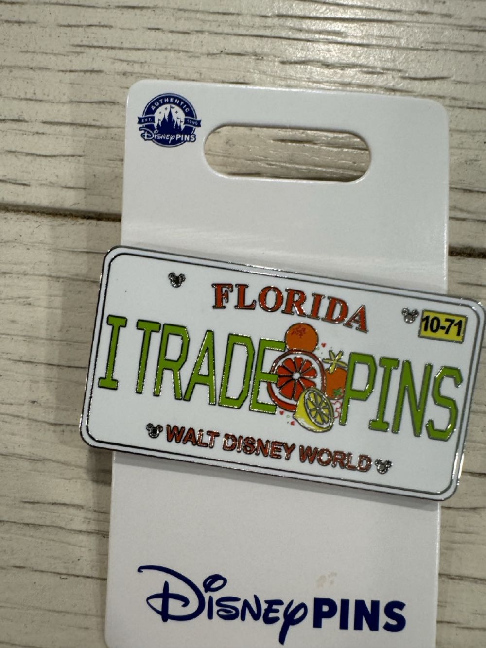 I Trade Pins, License Plate - Disney Pin Trading pin collectible [Barcode 400989019497] - Main Image 2