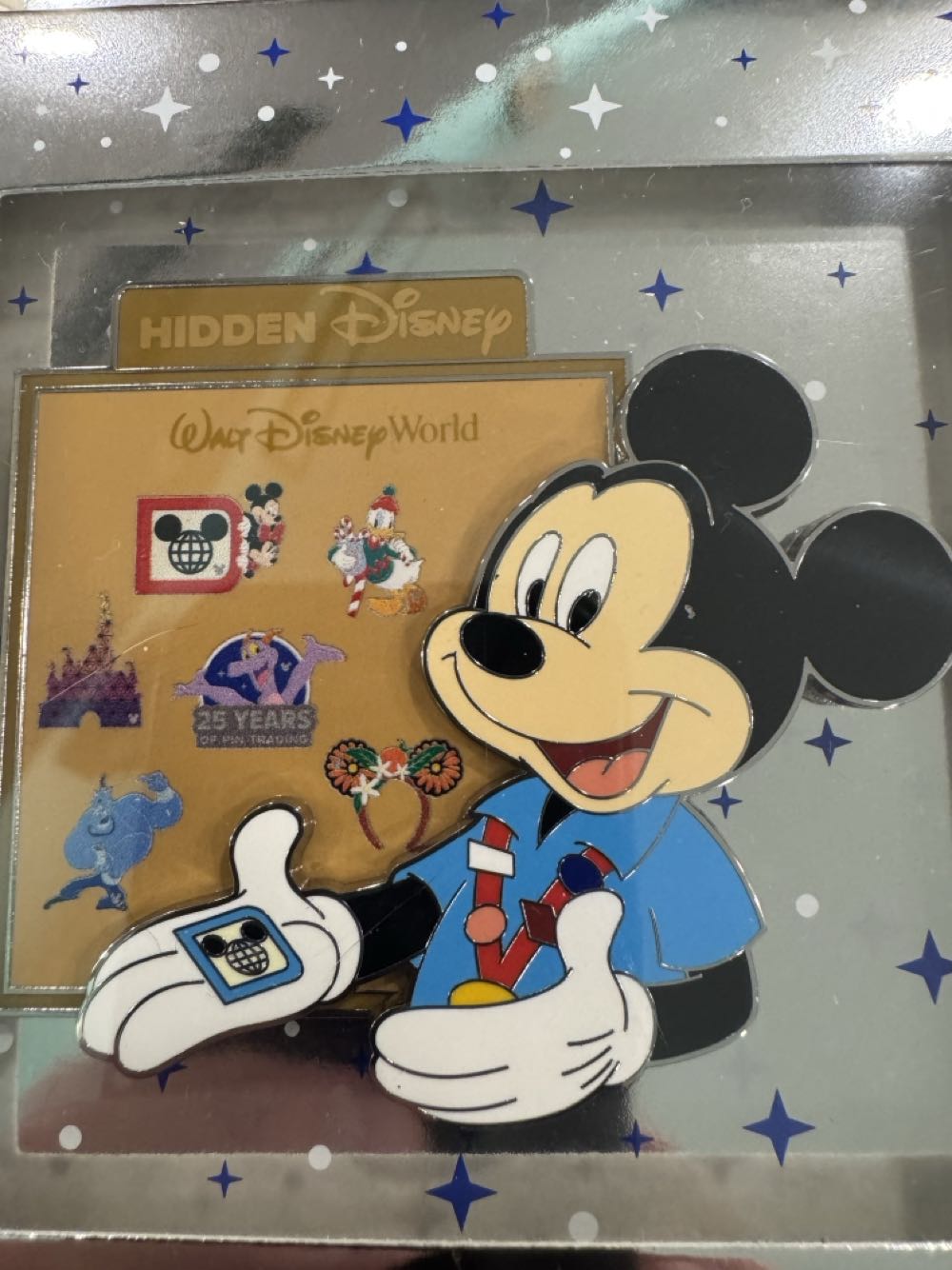 25 Years Of Pin Trading , Jumbo Mickey Mouse - Disney Pins Limited Release pin collectible [Barcode 400991523951] - Main Image 2