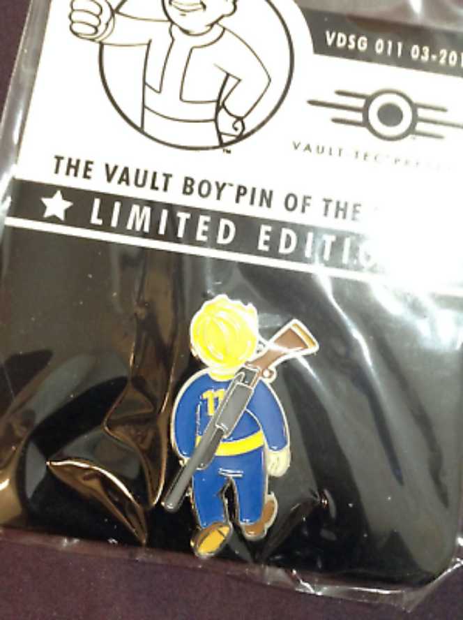 Star Wars Millennium Falcon Pewter Lapel Pin