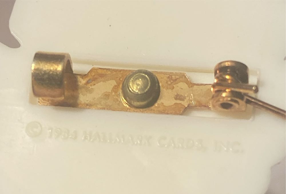 Hallmark Holiday Happy Pins Santa Head - Collectible Lapel Pin pin collectible - Main Image 4