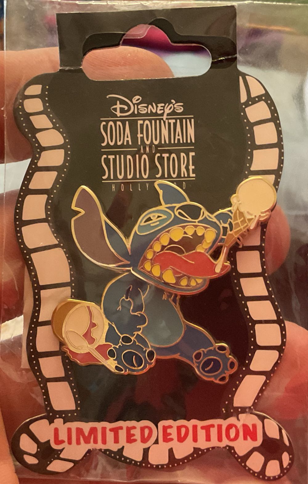 Palm Pink A La Mode Disney Storybook Sleeping Beauty Aurora Pin Le 300