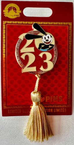 20,000 Leagues Under The Sea, 70Th Anniversary Edition, Nautilus Window With Squid