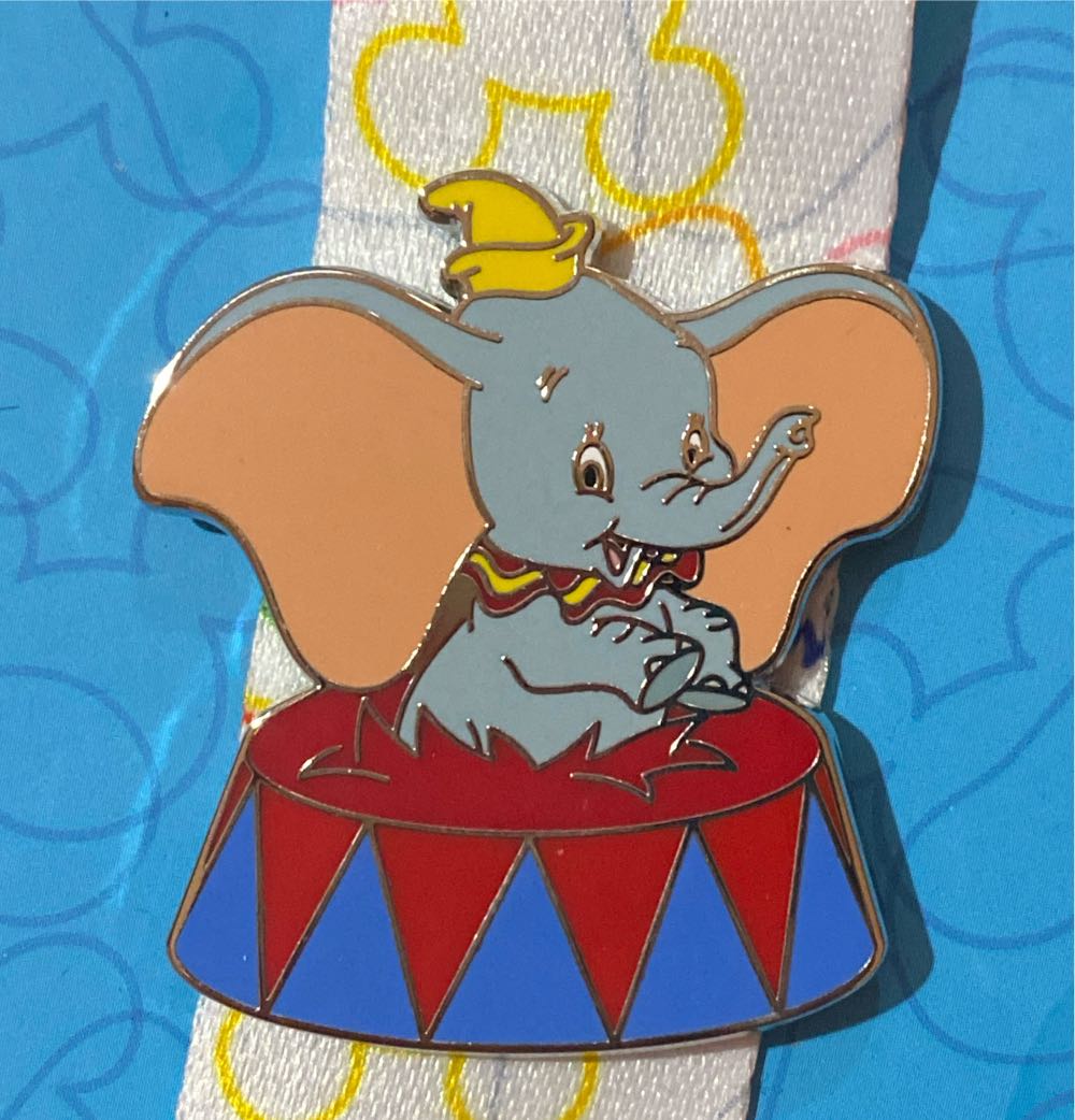 Stitch Chillin’ Typhoon Lagoon